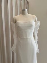 Load image into Gallery viewer, Kyha Bride "Ziva"
