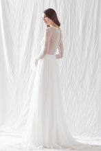 Load image into Gallery viewer, Divine Atelier &quot;Tiara&quot;
